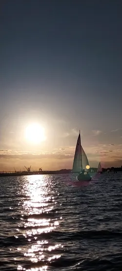Regata Sunset foto 1