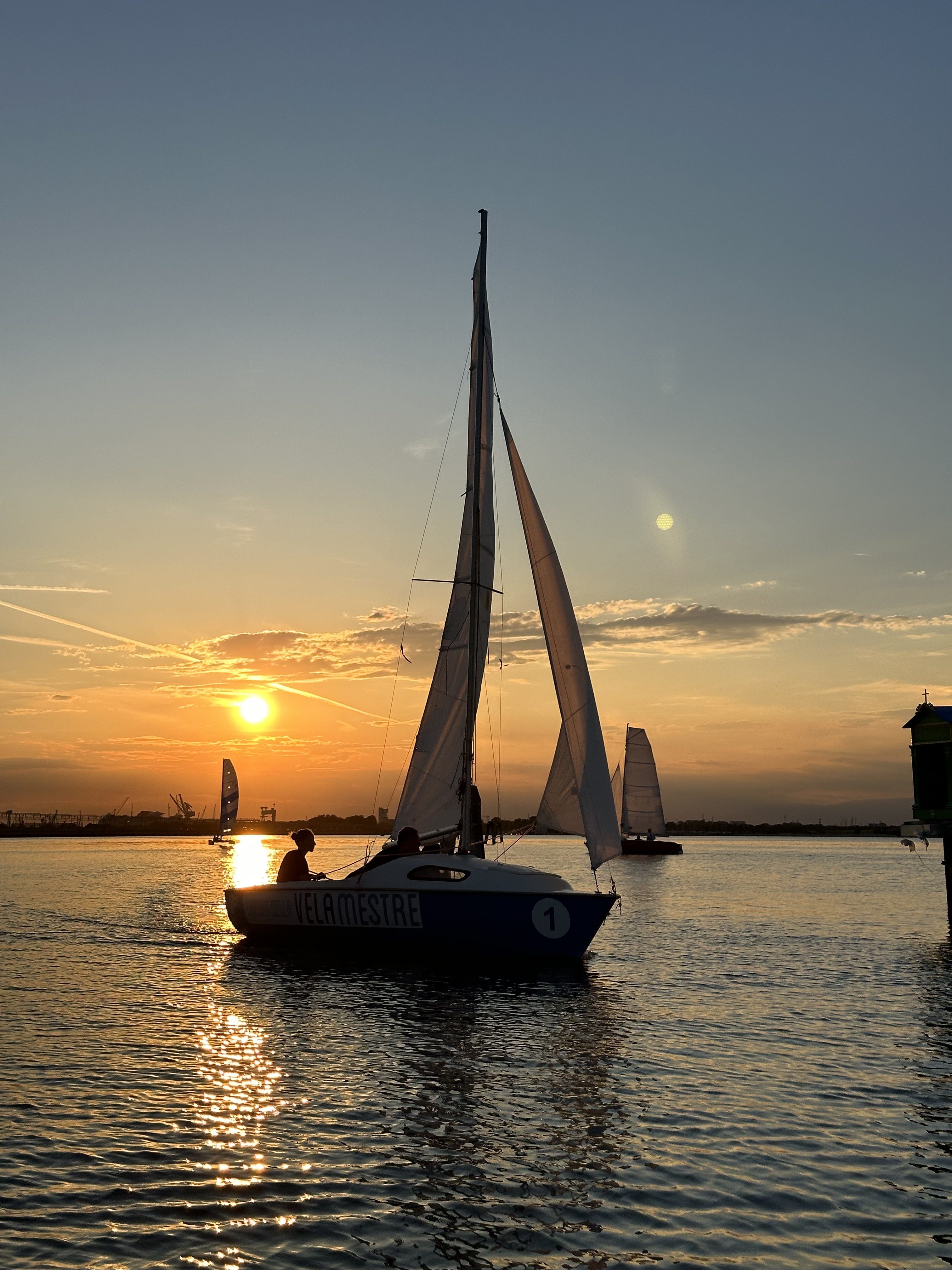 Sunset race 3